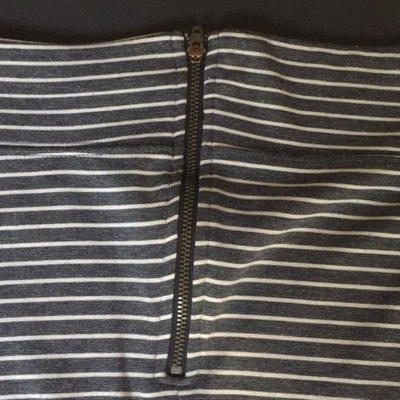 BDG Bodycon Skirt - Picture 3 of 5